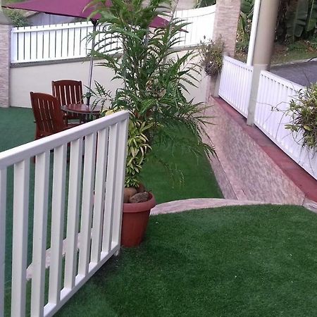 Shay Lyah Self Catering Apartment Виктория Екстериор снимка