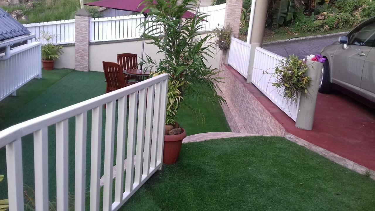 Shay Lyah Self Catering Apartment Виктория Екстериор снимка